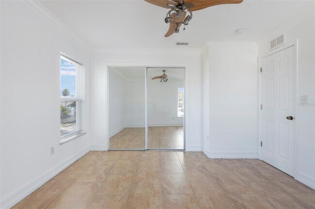 Building Photo - 114 143rd Ave