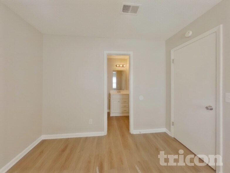 Building Photo - 101 Netherland Dr