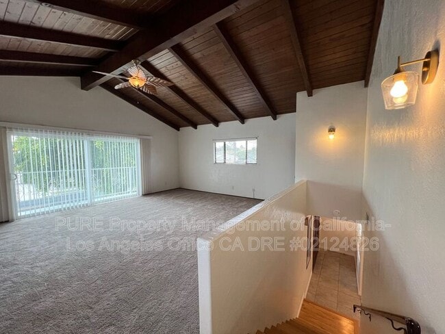 Building Photo - 21409 Dolores St
