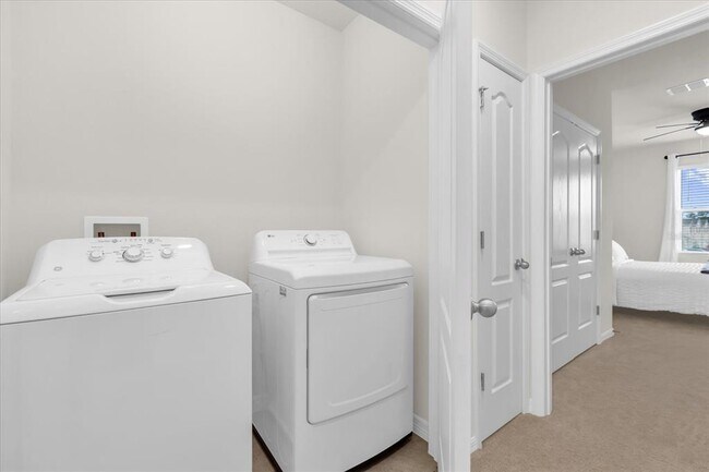 Building Photo - 110 Reena Dr