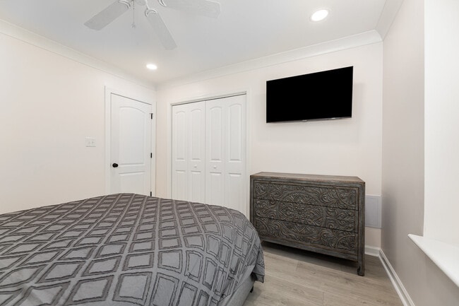 Building Photo - 508 Rock Cliff Ct