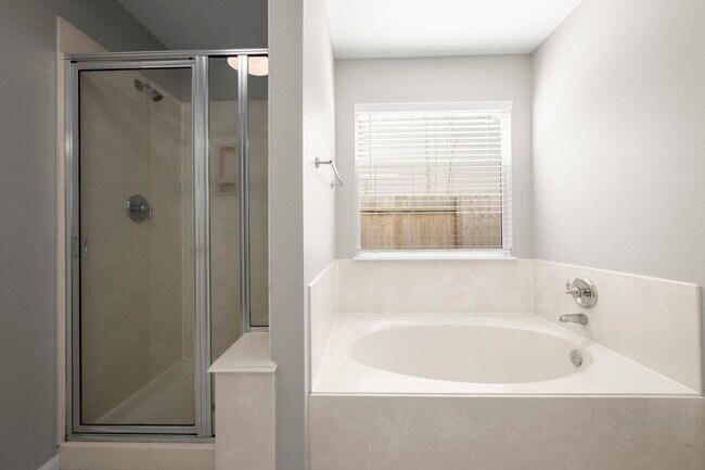 Building Photo - 7 Delta Mill Ct