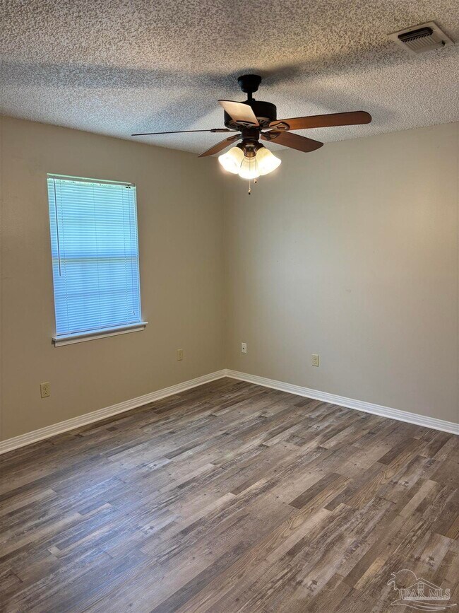 Building Photo - 4942 Lanett Dr
