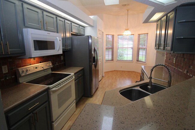 Building Photo - 107 Shearman Way