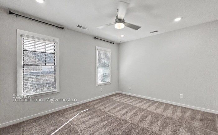 Building Photo - 1022 Windsor Dr