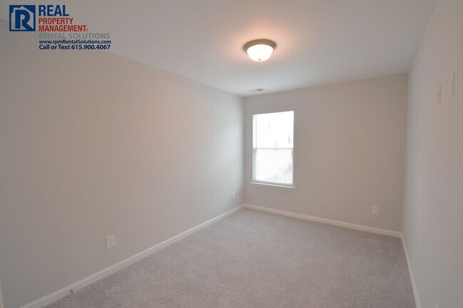 Building Photo - BRAND NEW 3BD/2.5BA townhome in LaVergne!