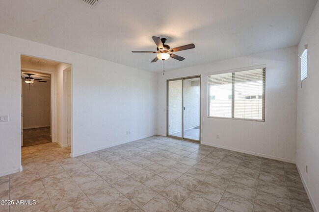 Building Photo - 8714 W Pasadena Ave