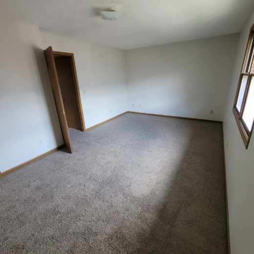 Building Photo - Edgewood Townhomes