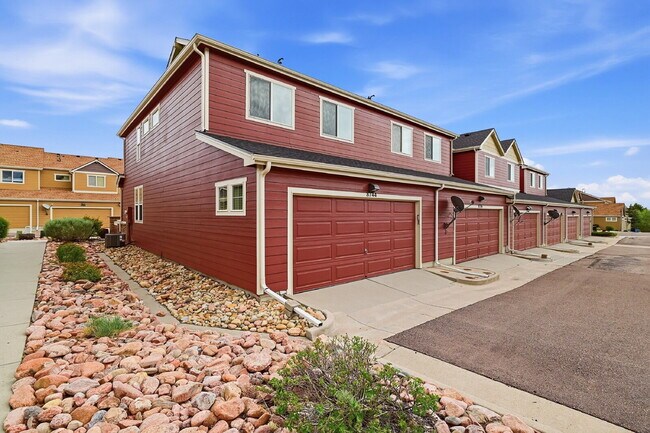 Building Photo - $2,195.95- 3 Bed, 2.5 Bath Home in Co. Springs with Central AC and 2 Car Garage!