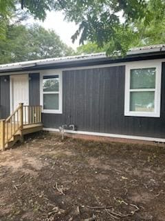 Building Photo - 1704 Alpine Rd