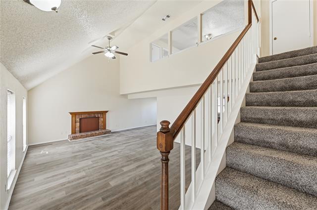 Building Photo - 911 Wellridge Dr