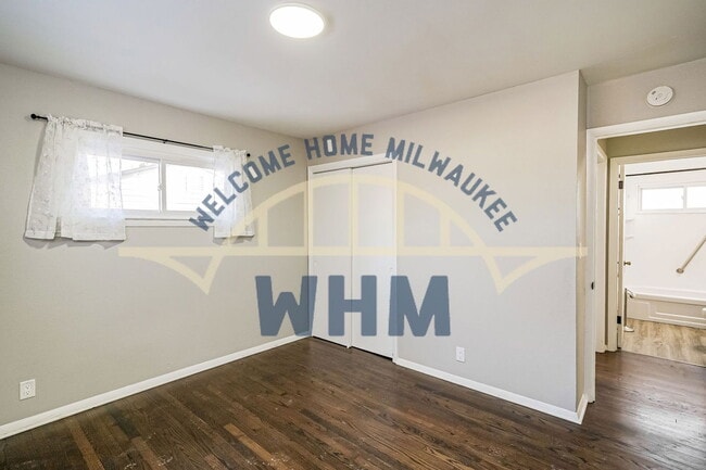 Building Photo - 4725 W Wilbur Ave