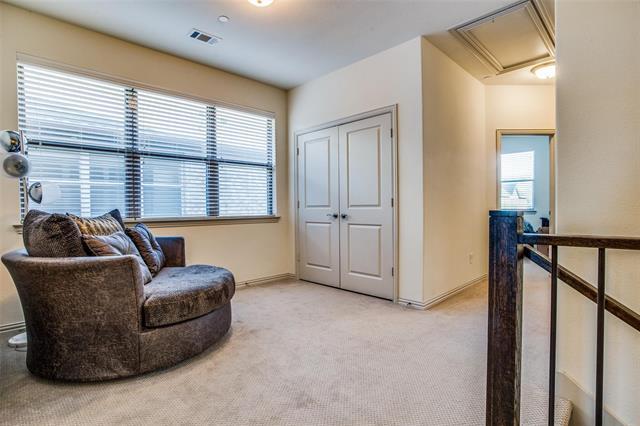 Building Photo - 6225 Davison Wy