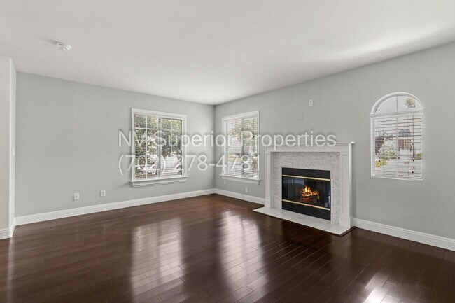 Building Photo - 2900 Soda Creek Ln