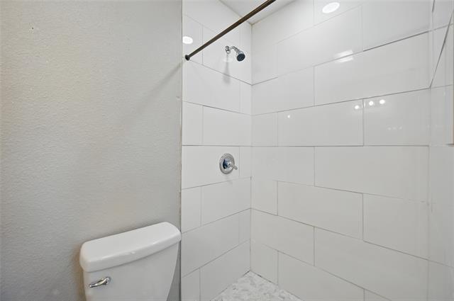 Building Photo - 5021 Gilbert Dr