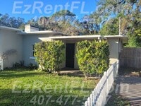 Building Photo - 2905 Villa Dr