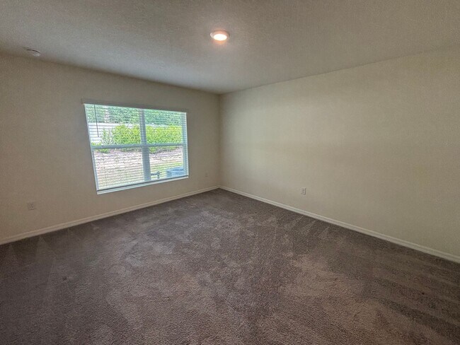 Building Photo - Greystone Hills - 3/2/2 ***Won't Last***