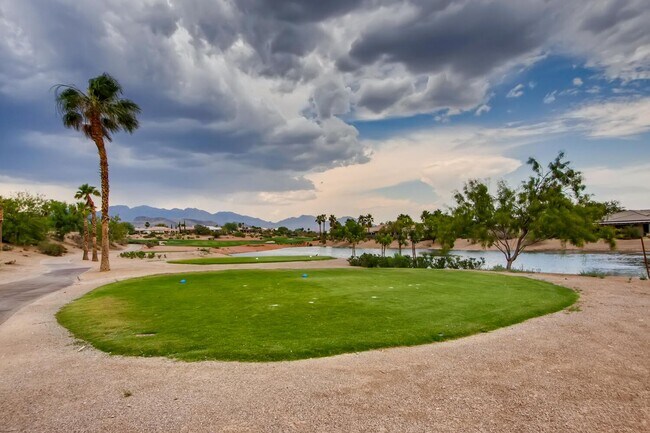 Building Photo - Stunning 1 Story 2 Bedroom Home in Summerl...