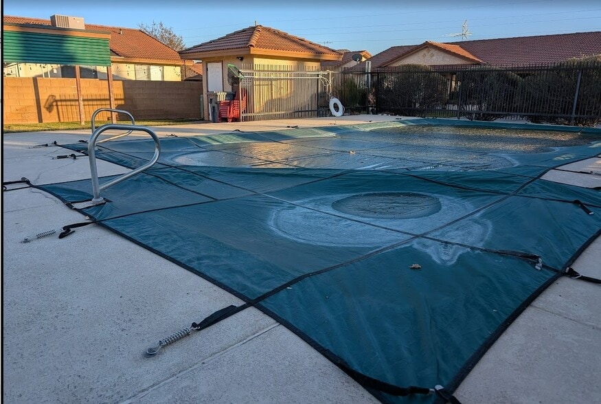 Building Photo - 1075 N 1400 W