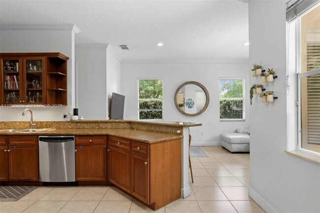 Building Photo - 9339 SW 98th Pl