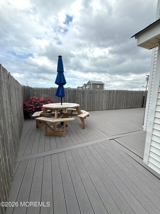 Building Photo - 62A Inlet Dr