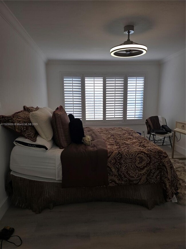 Building Photo - 6010 S Falls Cir Dr