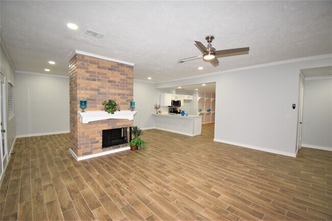 Building Photo - 18058 Brooknoll Dr