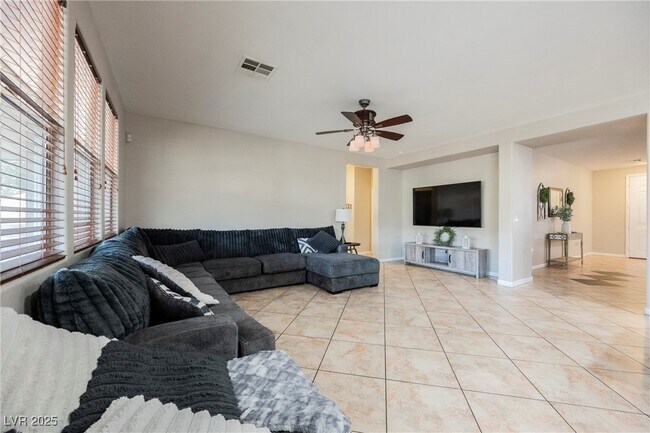 Building Photo - 6720 Song Sparrow Ct