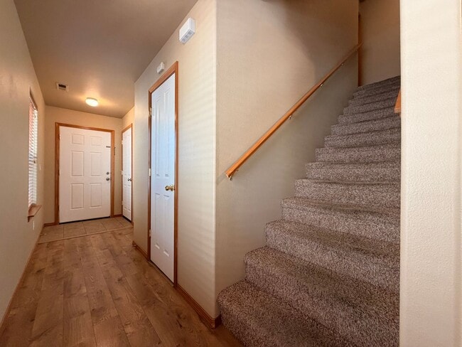 Building Photo - 2988 SW Indian Cir