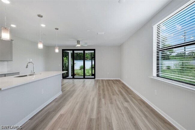 Building Photo - 27907 Radiant Ct