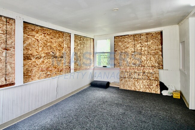 Building Photo - 2563 Foraker Ave