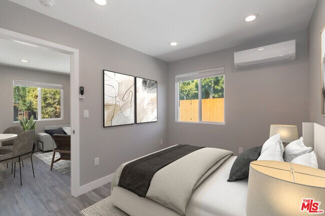 Building Photo - 5634 Mason Ave