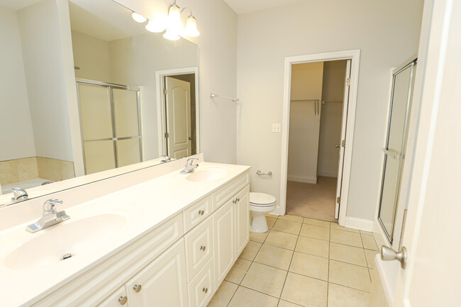 Building Photo - 1406 Leigh Ct