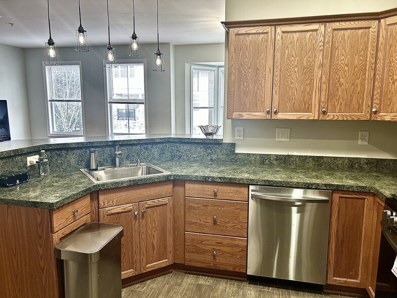 Building Photo - 171 Winchester Ct