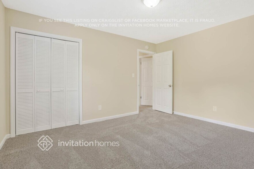 Building Photo - 350 Edna Dr