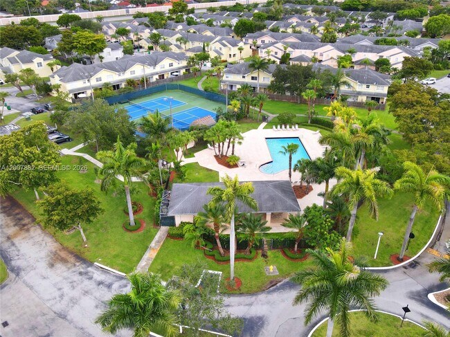 Building Photo - 11845 SW 100th St