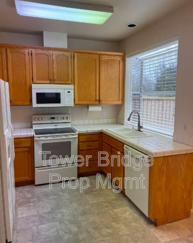 Building Photo - 8214 Wild Tree Pl