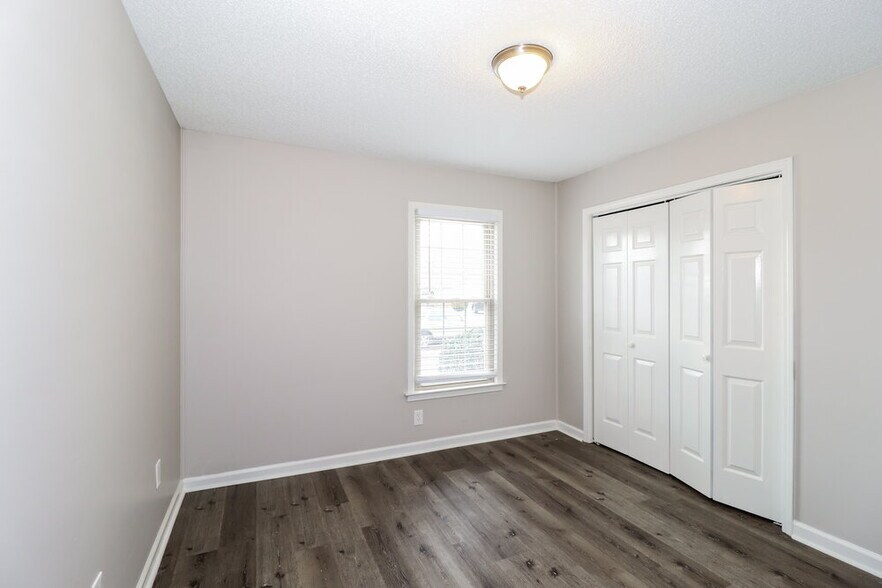 Building Photo - 7309 Schilling Cove E