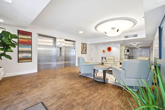 Building Photo - 3507 Oaks Way