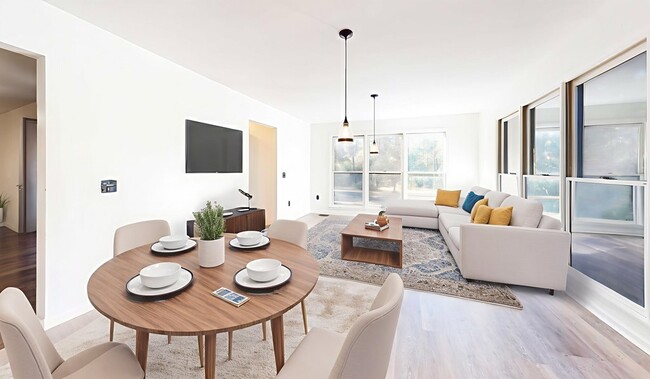 Building Photo - 1002 N Madison St