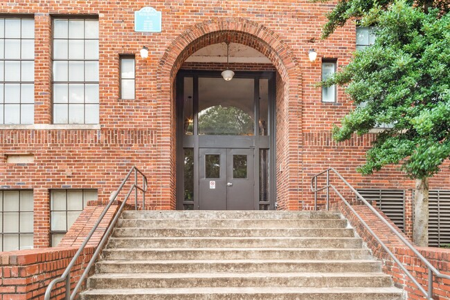 Building Photo - Crogman School Lofts