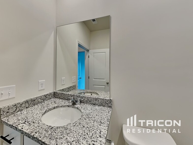 Building Photo - 445 Prescott Wy