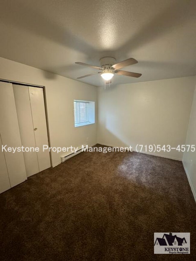 Building Photo - $425 OFF - Move In Special!  2 Bedroom/1 Bath Apartment w/ Exterior Entrance - $850/$850