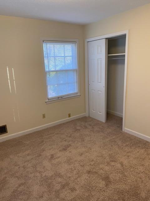 Building Photo - 5442 Oakcrest Rd