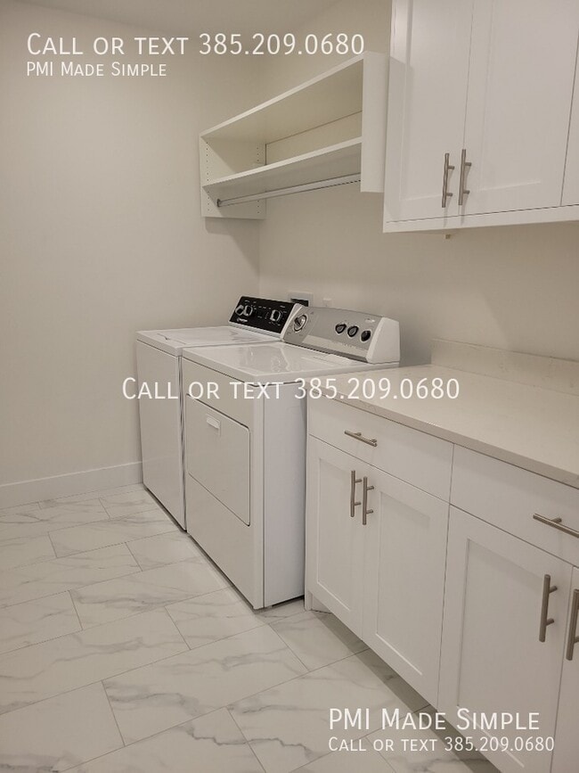 Building Photo - 10884 N Slate Ln