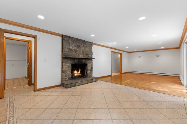 Building Photo - 494 Sawmill Rd