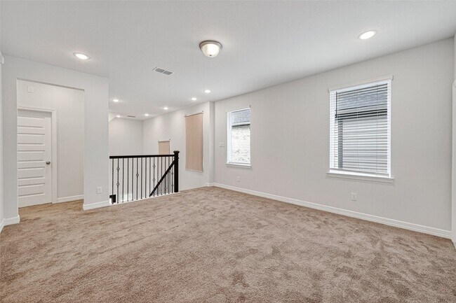 Building Photo - 6602 Albany Forest Ct