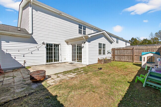 Building Photo - 177 Kelly Cir