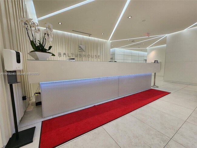 Building Photo - 4250 Biscayne Blvd