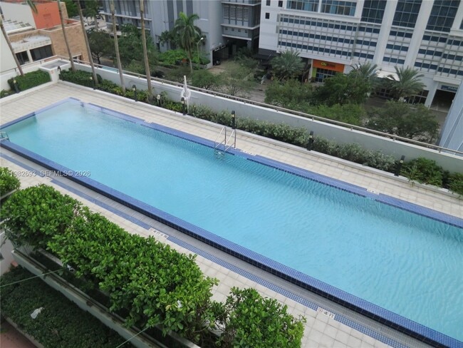 Building Photo - 1111 SW 1st Ave